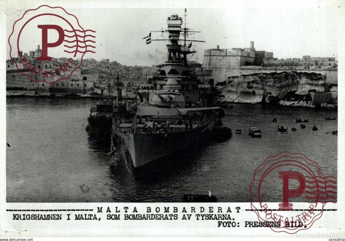 Militaria: MALTA PORT BOMBED BY GERMANS 21*15cm PRESSENS BILD SWEDEN PINEHOLE SEE CORNERS