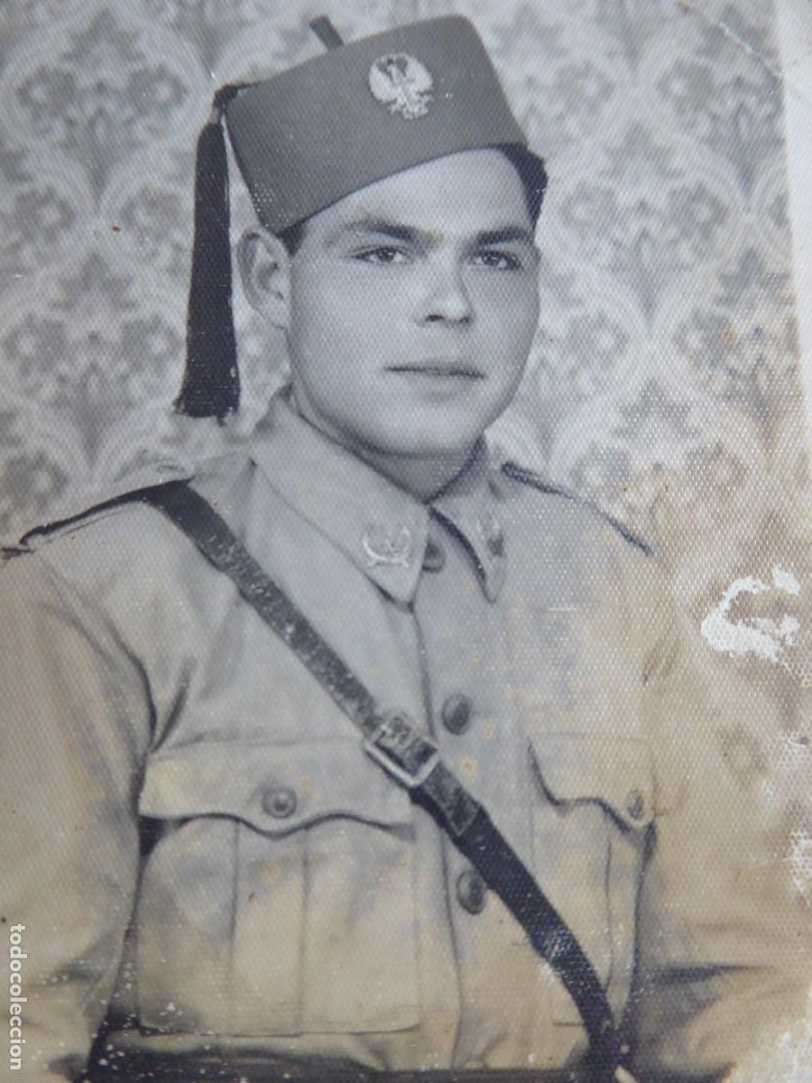 Militaria: Fotograf&iacute;a soldado regulares.