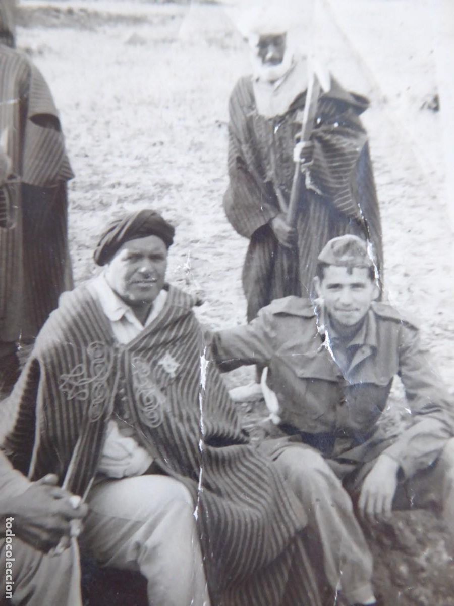 Militaria: Fotograf&iacute;a soldado tiradores de Ifni. 1961