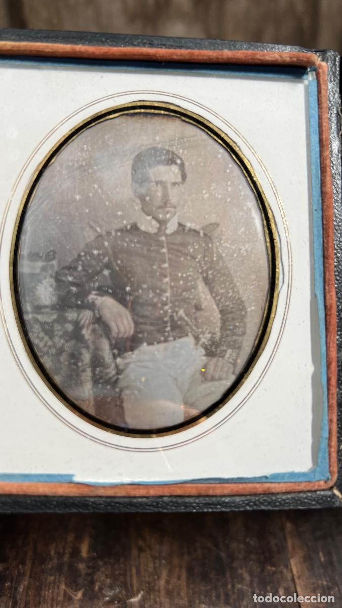 Militaria: Daguerrotipo militar oficial infanter&iacute;a estado mayor ej&eacute;rcito Isabel II mitad s XIX 10,4x9cms