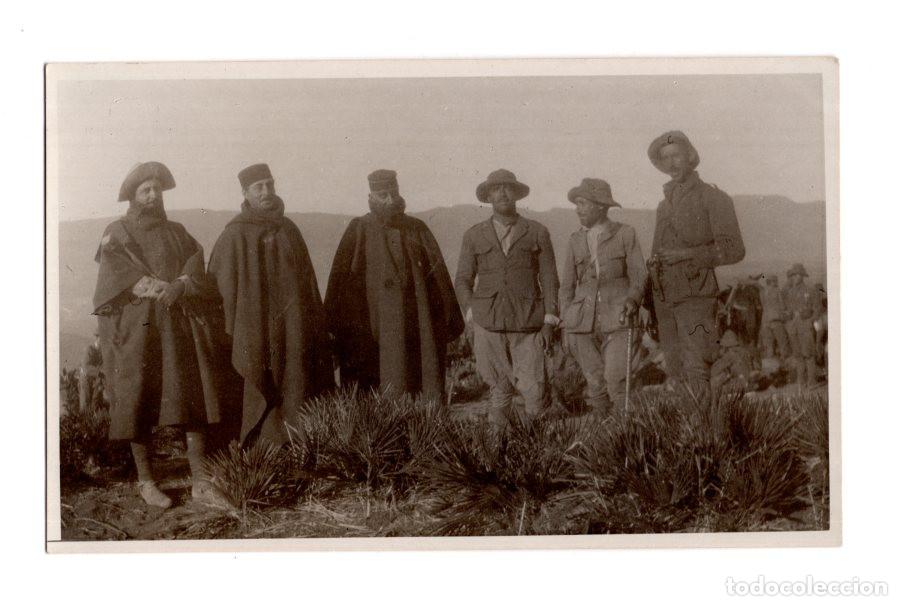 Militaria: VARIOS OFICIALES Y MILITARES ESPA&Ntilde;OLES DURANTE LA GUERRA DEL RIF (CAMPA&Ntilde;A DE MARRUECOS).