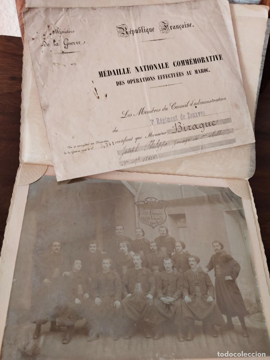 Militaria: Francia Fotograf&iacute;a y Concesi&oacute;n Medalla Regimiento de Zouaves. 1908. Original.