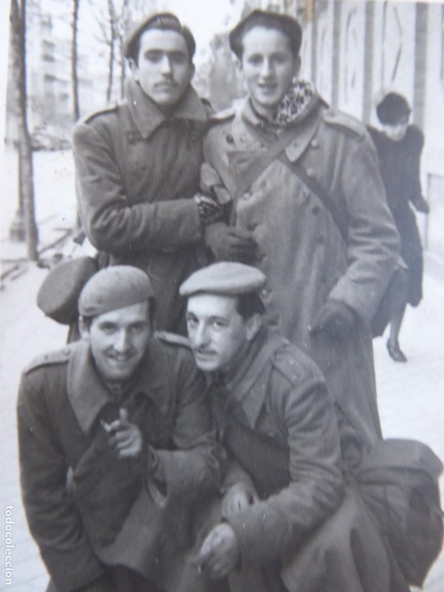 Militaria: Fotograf&iacute;a soldados del ej&eacute;rcito espa&ntilde;ol. Madrid 1942