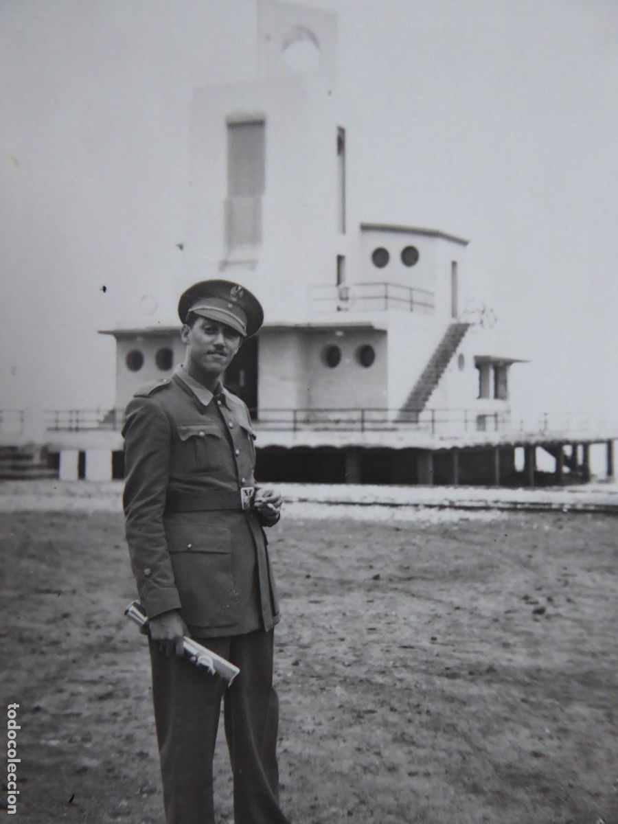 Militaria: Fotograf&iacute;a alf&eacute;rez provisional del ej&eacute;rcito espa&ntilde;ol. Nador