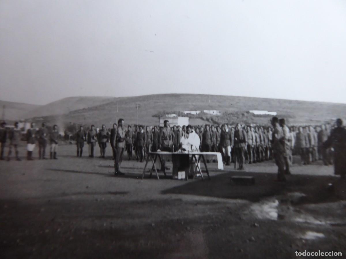 Militaria: Fotograf&iacute;a soldados del ej&eacute;rcito espa&ntilde;ol. Misa