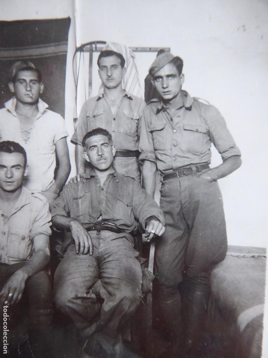 Militaria: Fotograf&iacute;a prisioneros de guerra. Ceuta 1941