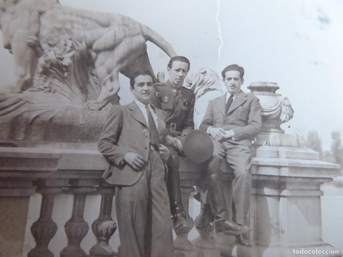 Militaria: Fotograf&iacute;a alf&eacute;rez provisional del ej&eacute;rcito espa&ntilde;ol. Contracarros
