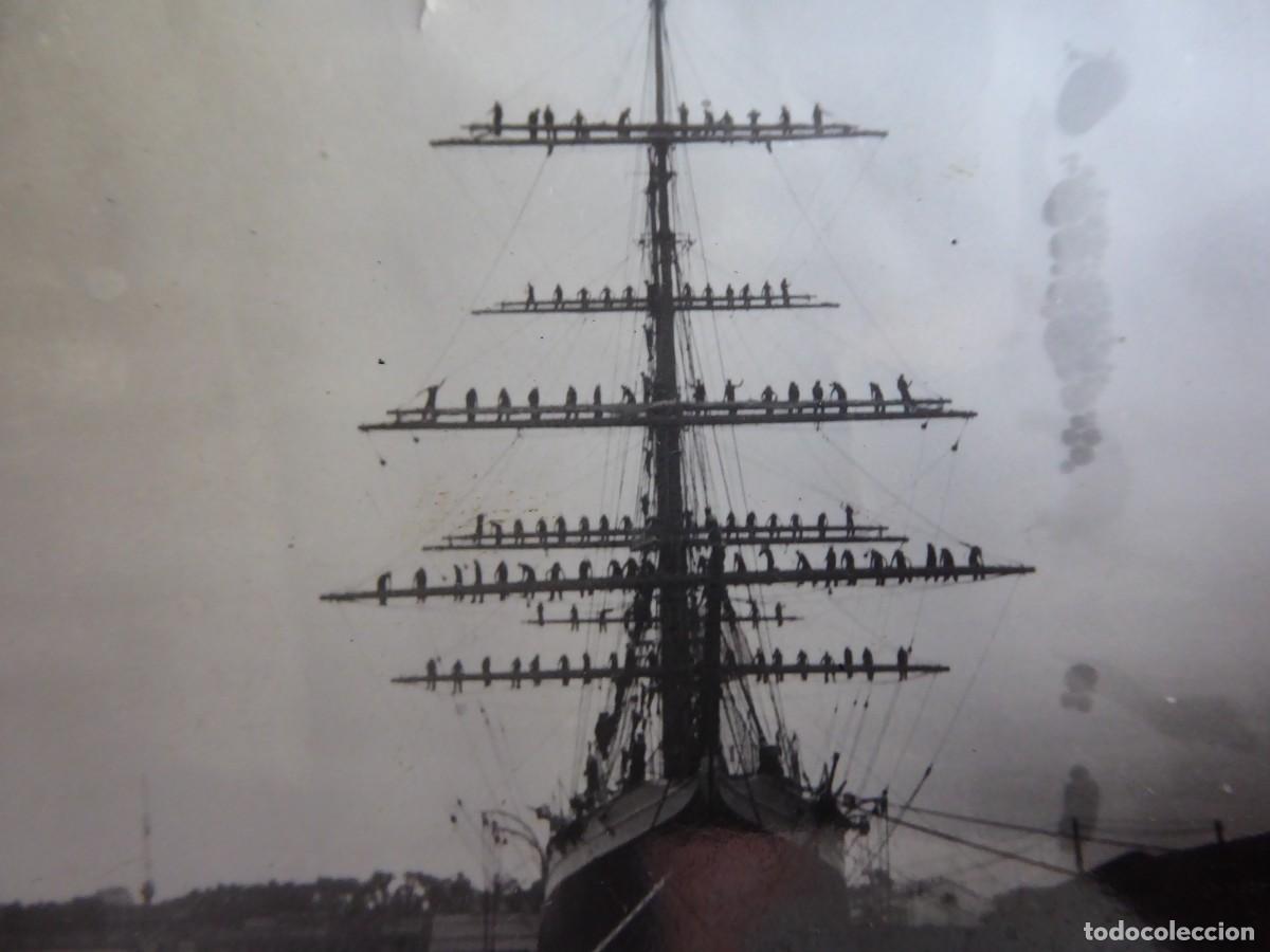 Militaria: Fotograf&iacute;a buque escuela Galatea armada.