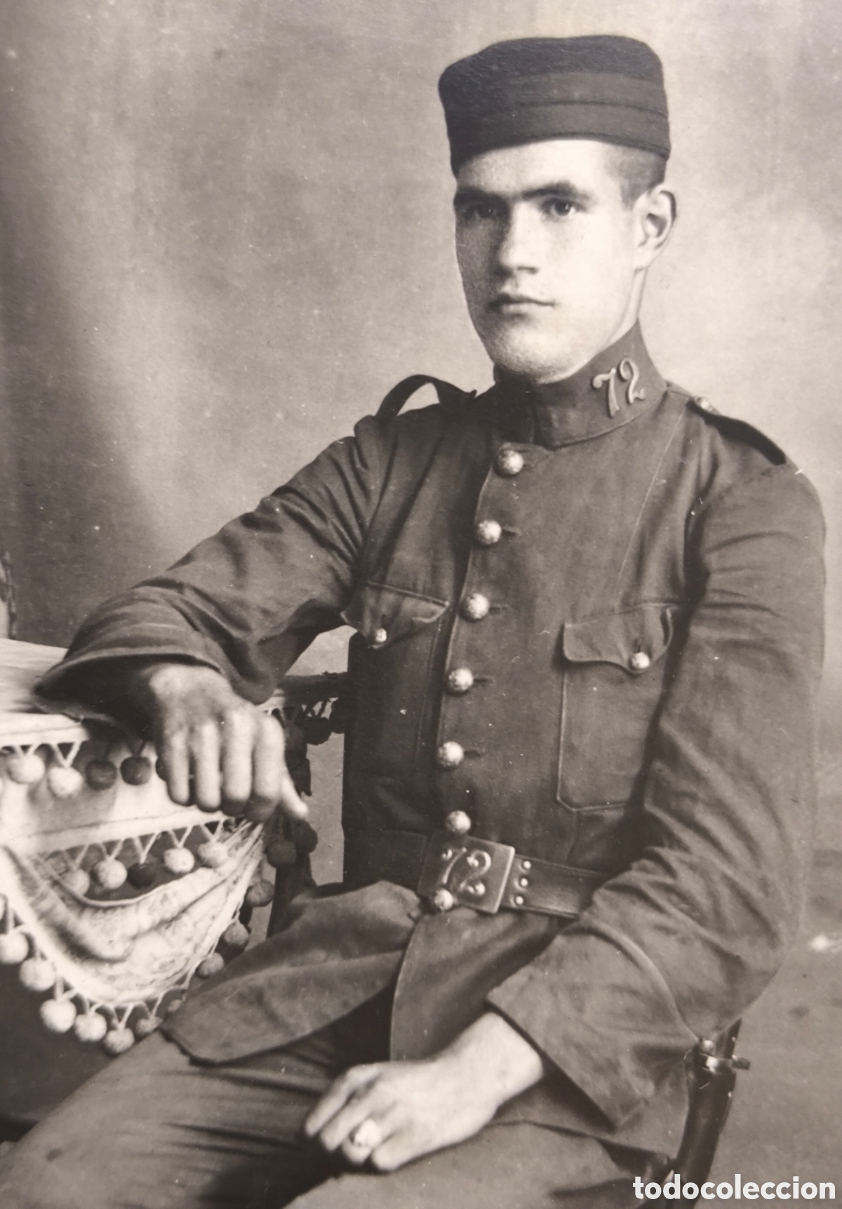 Militaria: FOTOGRAF&Iacute;A RETRATO DE ESTUDIO MILITAR RGTO. INFANTER&Iacute;A 72 POSTAL FOTOGR&Aacute;FICA C. 1920
