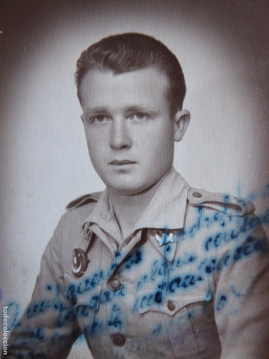 Militaria: Fotograf&iacute;a soldado Regulares. Transmisiones