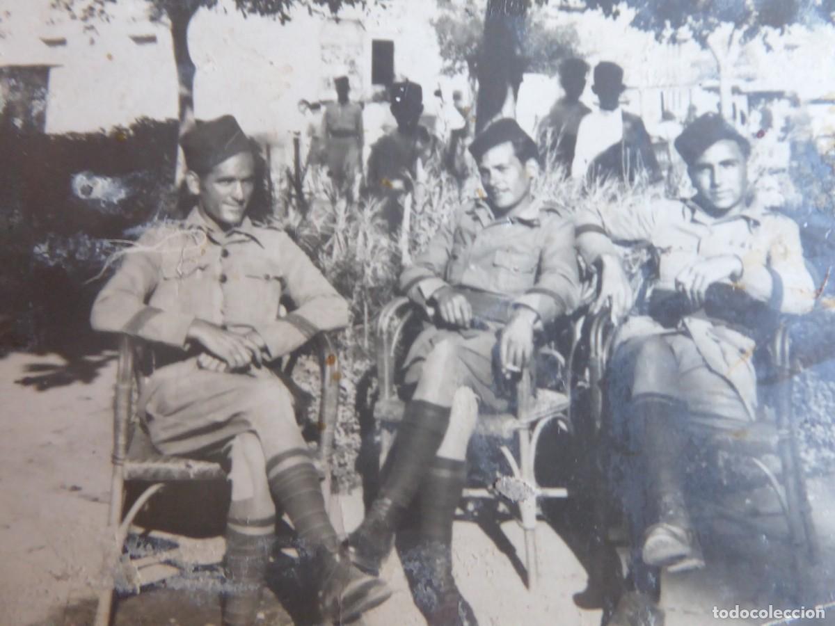 Militaria: Fotograf&iacute;a sargentos Regulares. Nador 1940
