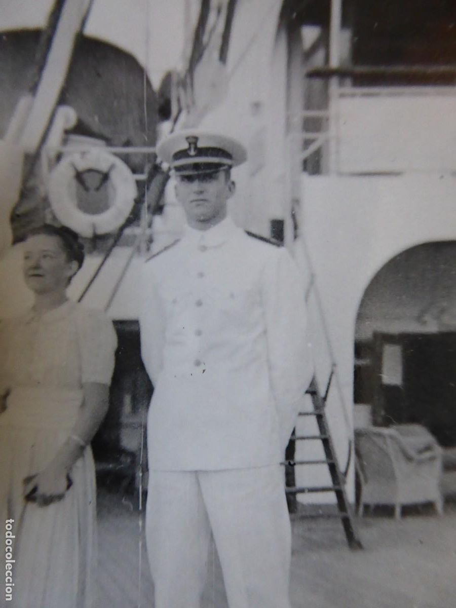 Militaria: Fotograf&iacute;a guardiamarina armada.