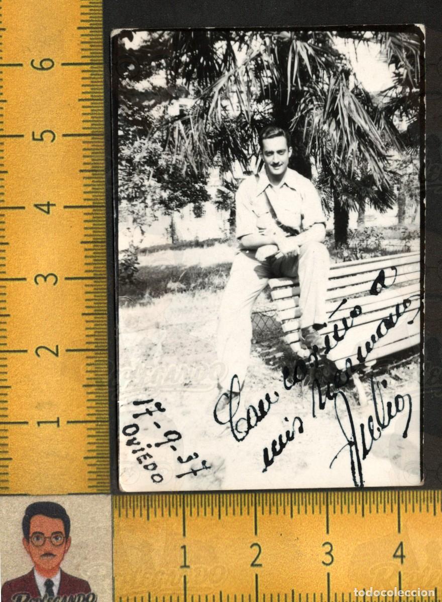 Militaria: &iquest;MILITAR SUBLEVADO? POSA BANCO PARQUE JARD&Iacute;N - GUERRA CIVIL OVIEDO - FOTOGRAF&Iacute;A ANTIGUA A&Ntilde;O 1937