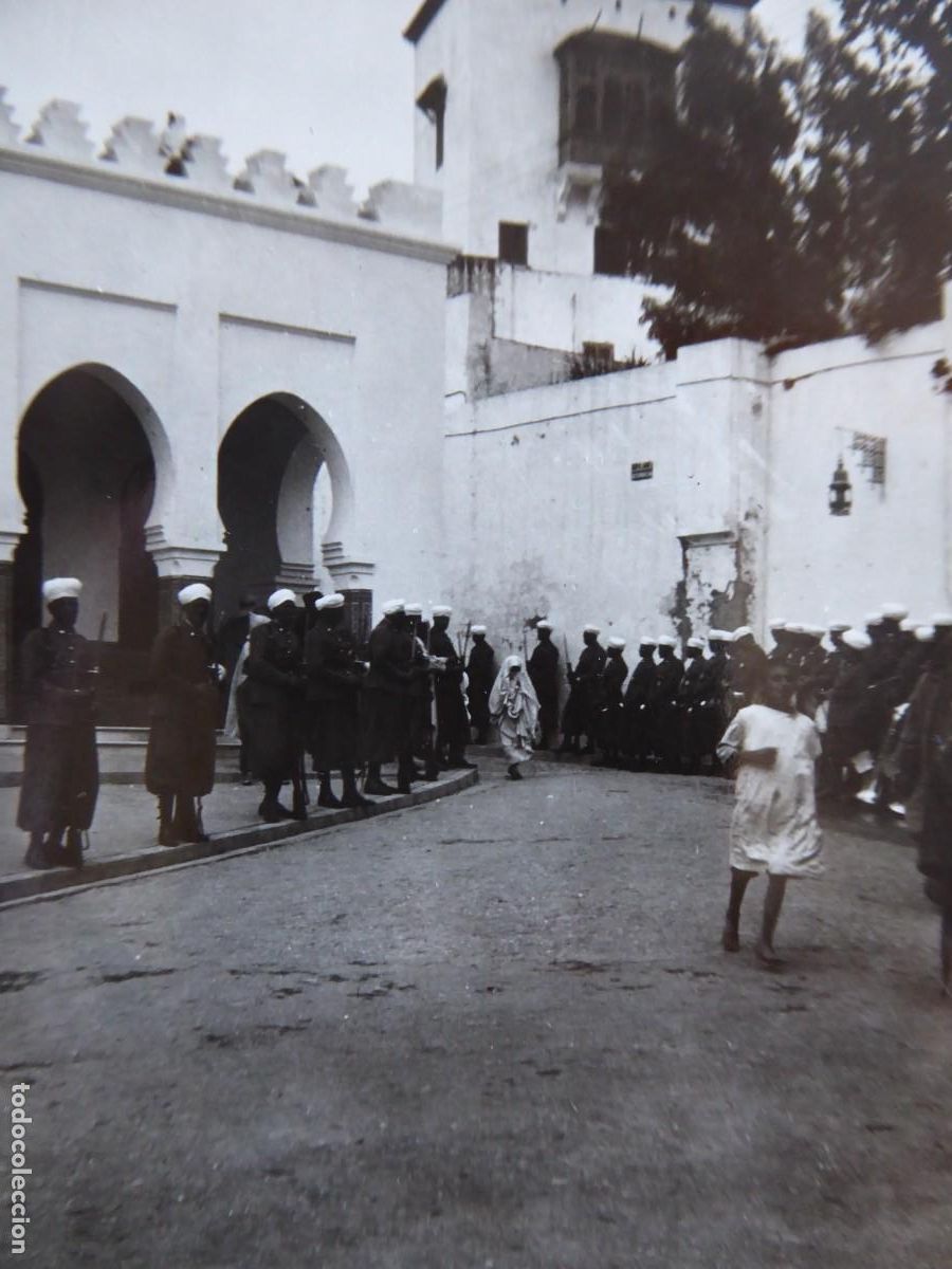 Militaria: Fotograf&iacute;a guardia Jalifiana. Tetu&aacute;n