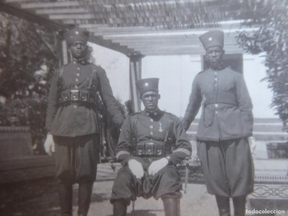 Militaria: Fotograf&iacute;a guardia Jalifiana. Alta Comisaria Tetu&aacute;n 1931