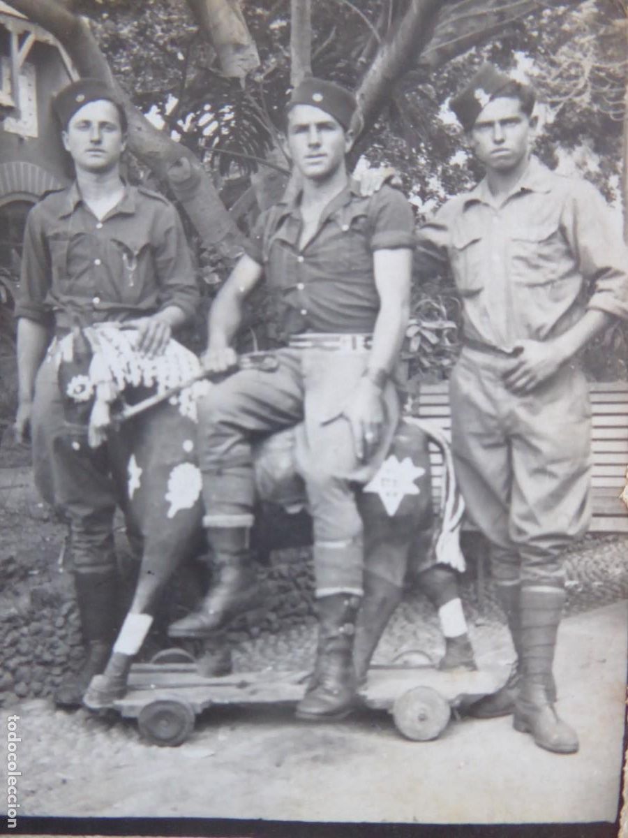 Militaria: Fotograf&iacute;a soldados regulares.