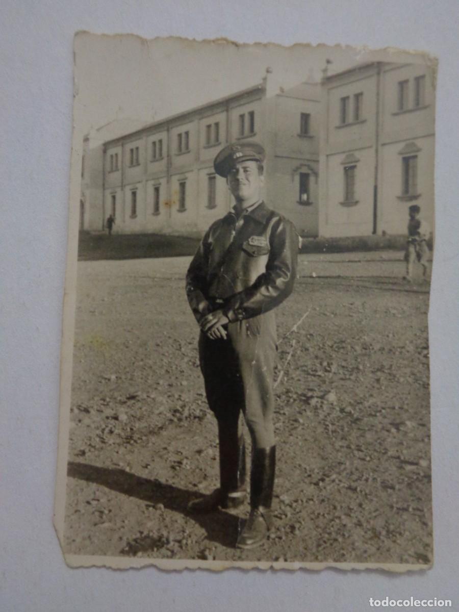 Militaria: GUERRA CIVIL : FOTO DE SARGENTO CON CHUPA DE CUERO . 1938 ( DAR RIFFIEN - CEUTA ?? )