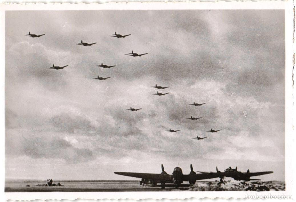 Militaria: Propaganda-Kompanie Aufnahme III Reich - A&ntilde;o 1942 - Kampfmaschinen kehren vom Feindflug zur&uuml;ck