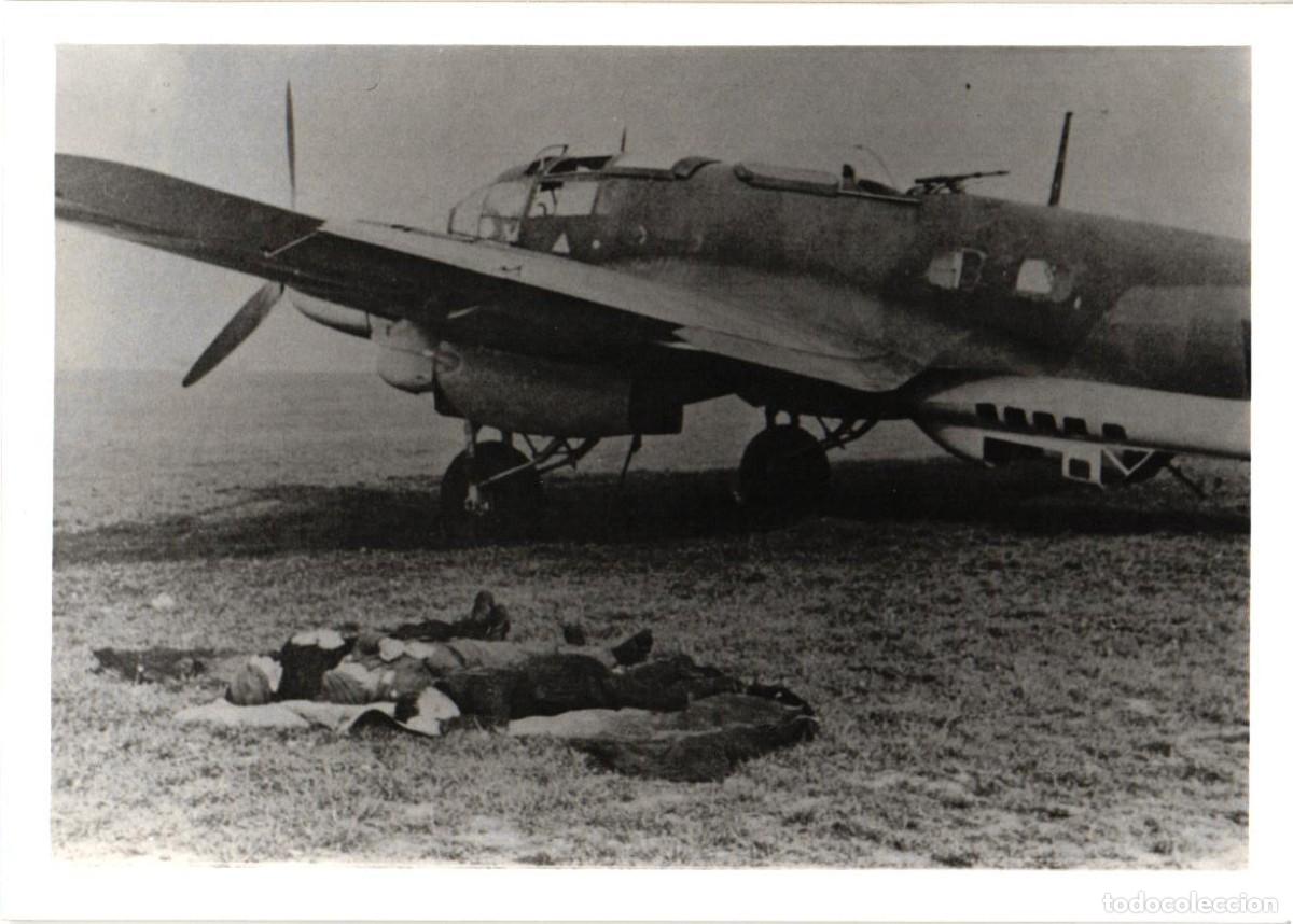 Militaria: LUFTWAFFE HEINKEL HE 111 KG 26 VESTIGIUM LEONIS Pilotos descansando Propaganda-Kompanie