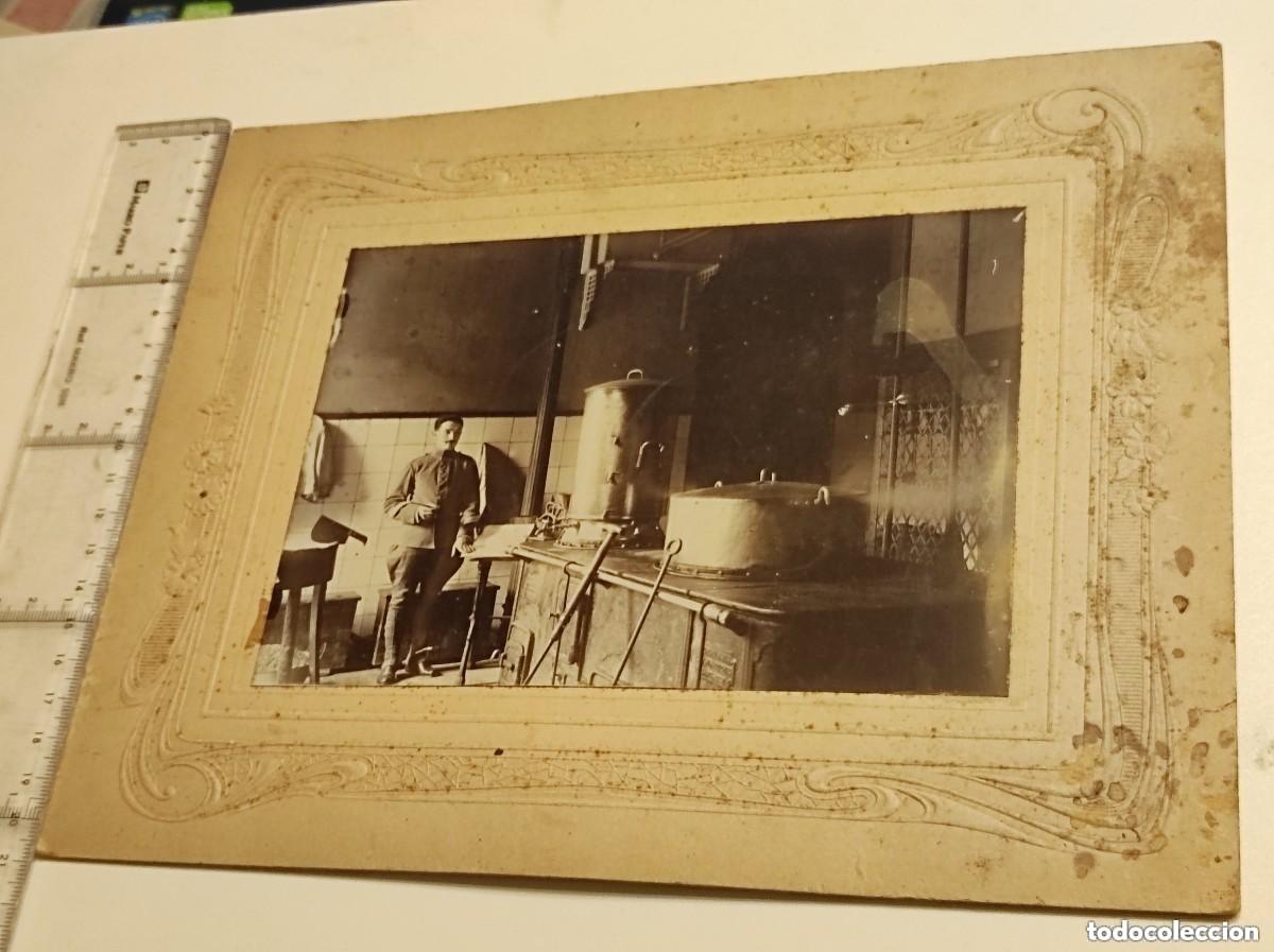 Militaria: Antigua foto retrato soldado regimiento de cazadores en cocina antigua militar 26x21cm