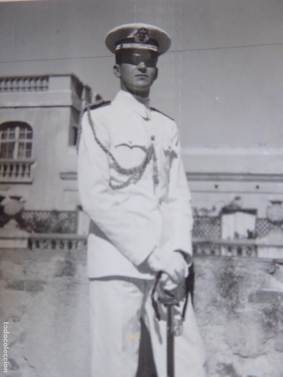 Militaria: Fotograf&iacute;a guardiamarino armada.