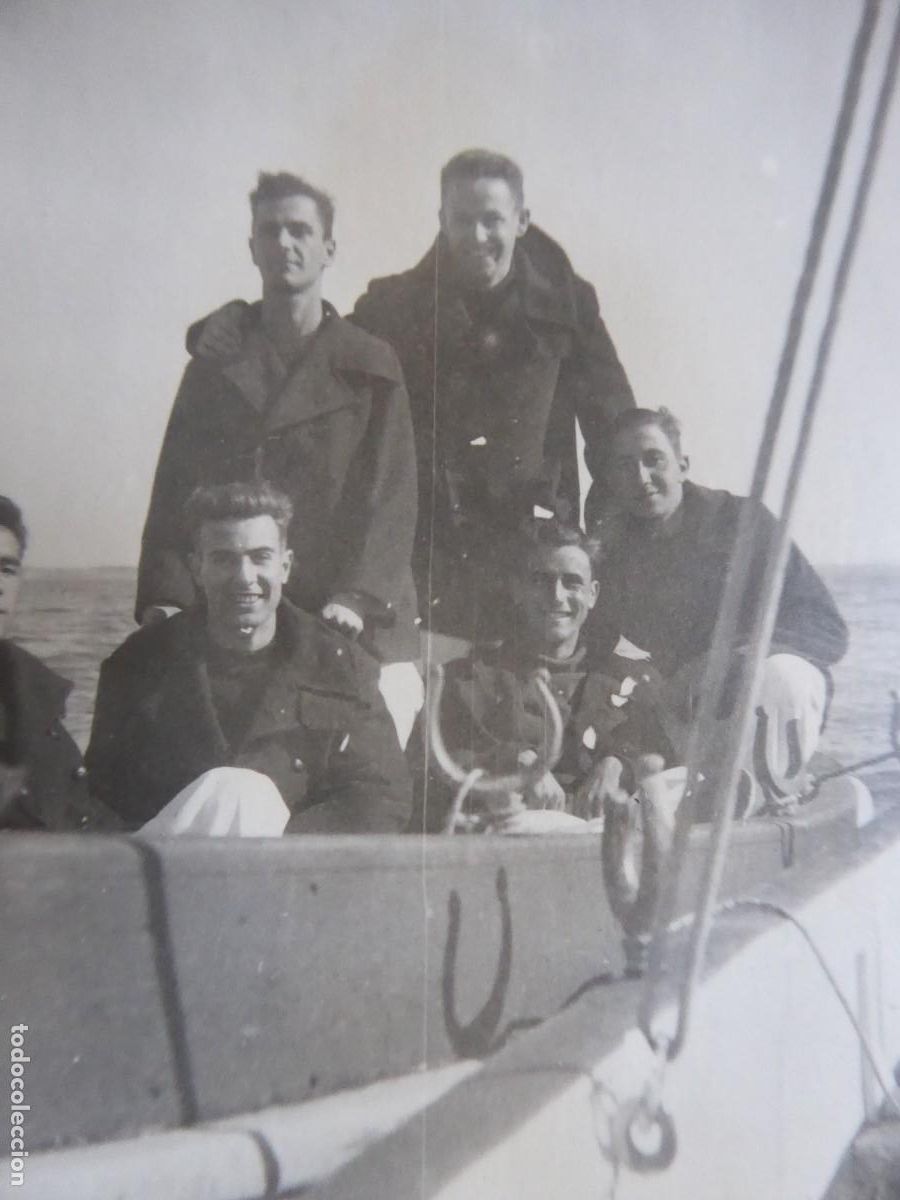 Militaria: Fotograf&iacute;a guardiamarinas armada.