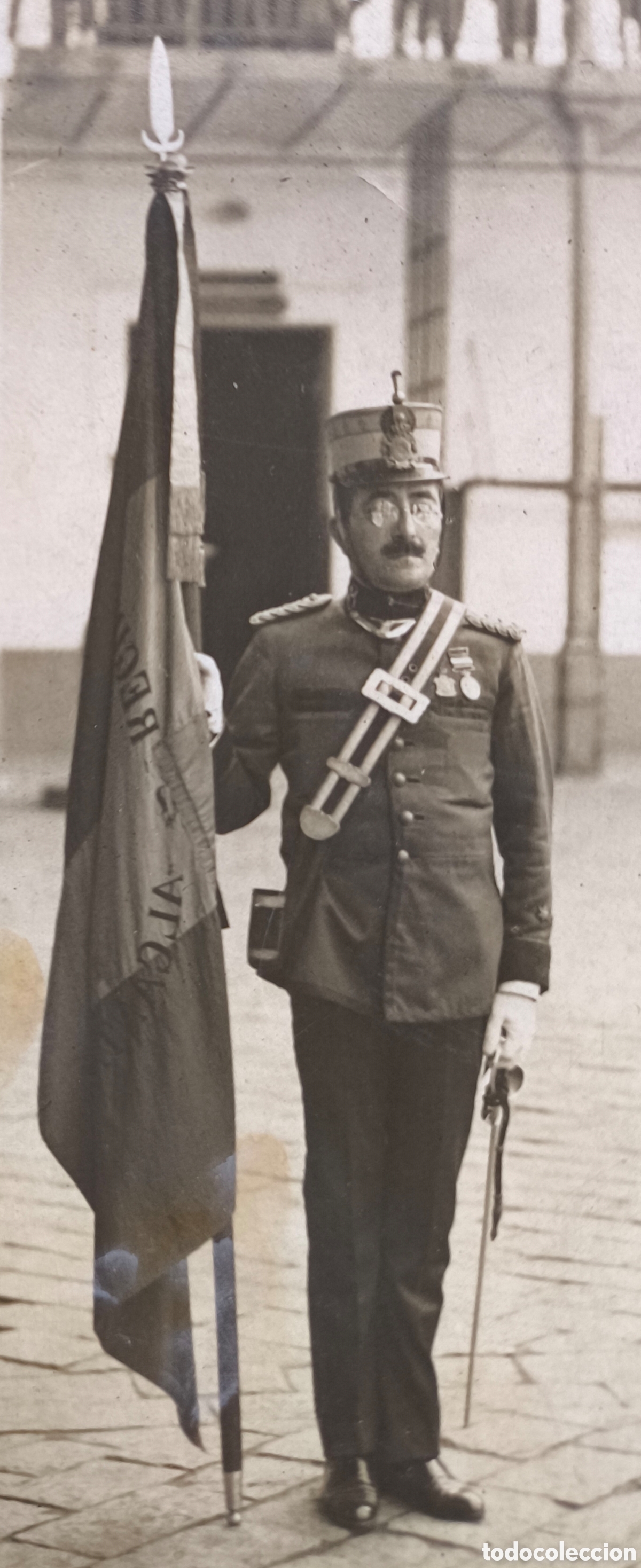 Militaria: MILITARIA BRIGADA CONDECORADO ABANDERADO DE INFANTER&Iacute;A RGTO. ALCAL&Aacute; N&deg; 19 POSTAL FOTOGR&Aacute;FICA C. 1910