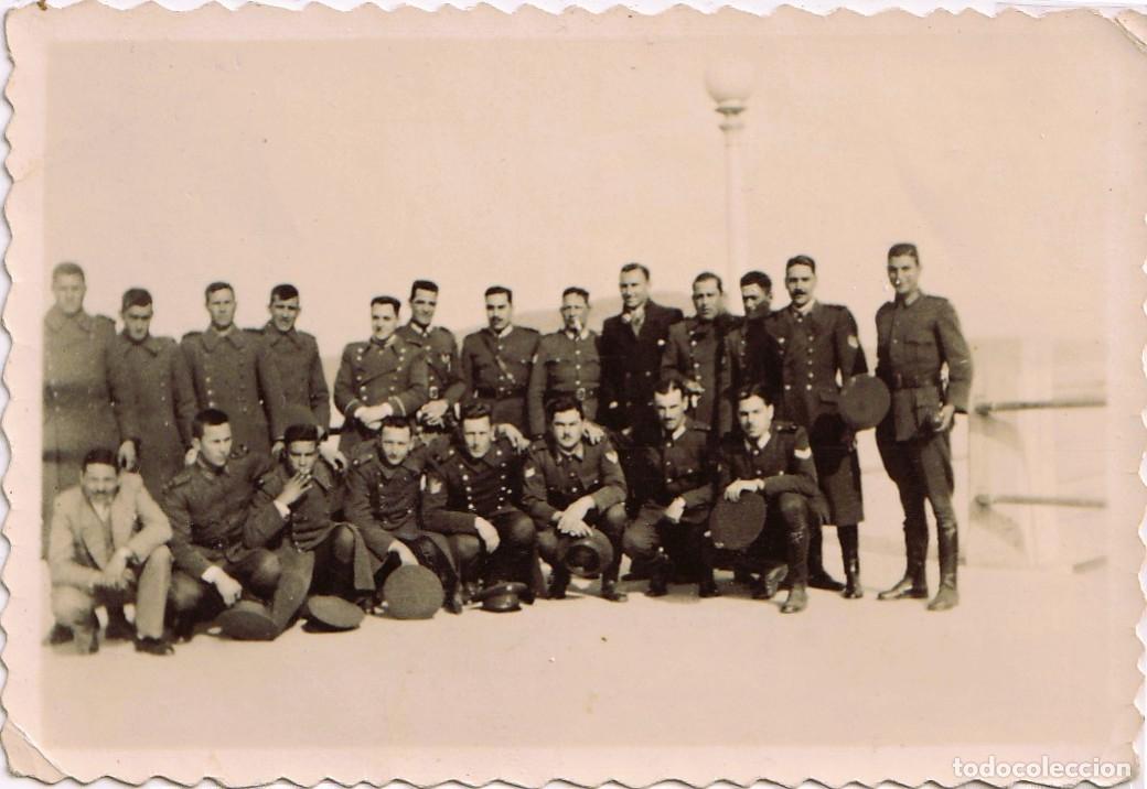 Militaria: Peque&ntilde;a foto familiar de soldados argentinos sin datar - CLC