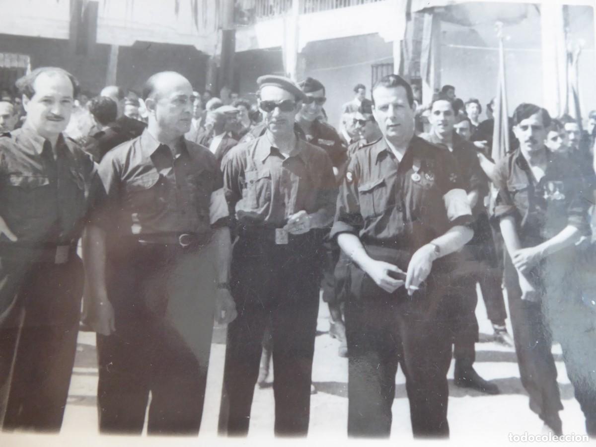 Militaria: Fotograf&iacute;a falangistas.