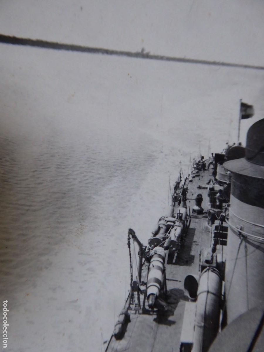 Militaria: Fotograf&iacute;a barco armada.