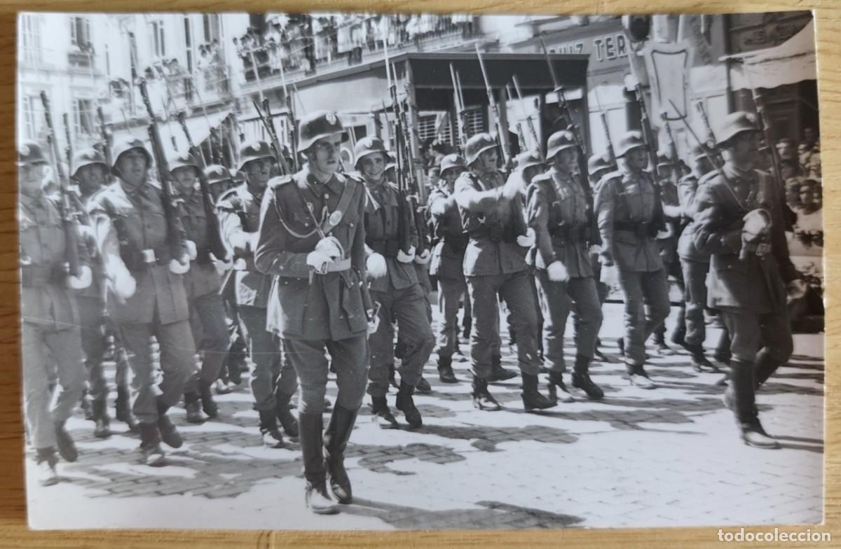 Militaria: POSTAL MELILLA DESFILE MILITAR 25 ANIVERSARIO FOTO IMPERIO 17-7-1961 GEVAERT