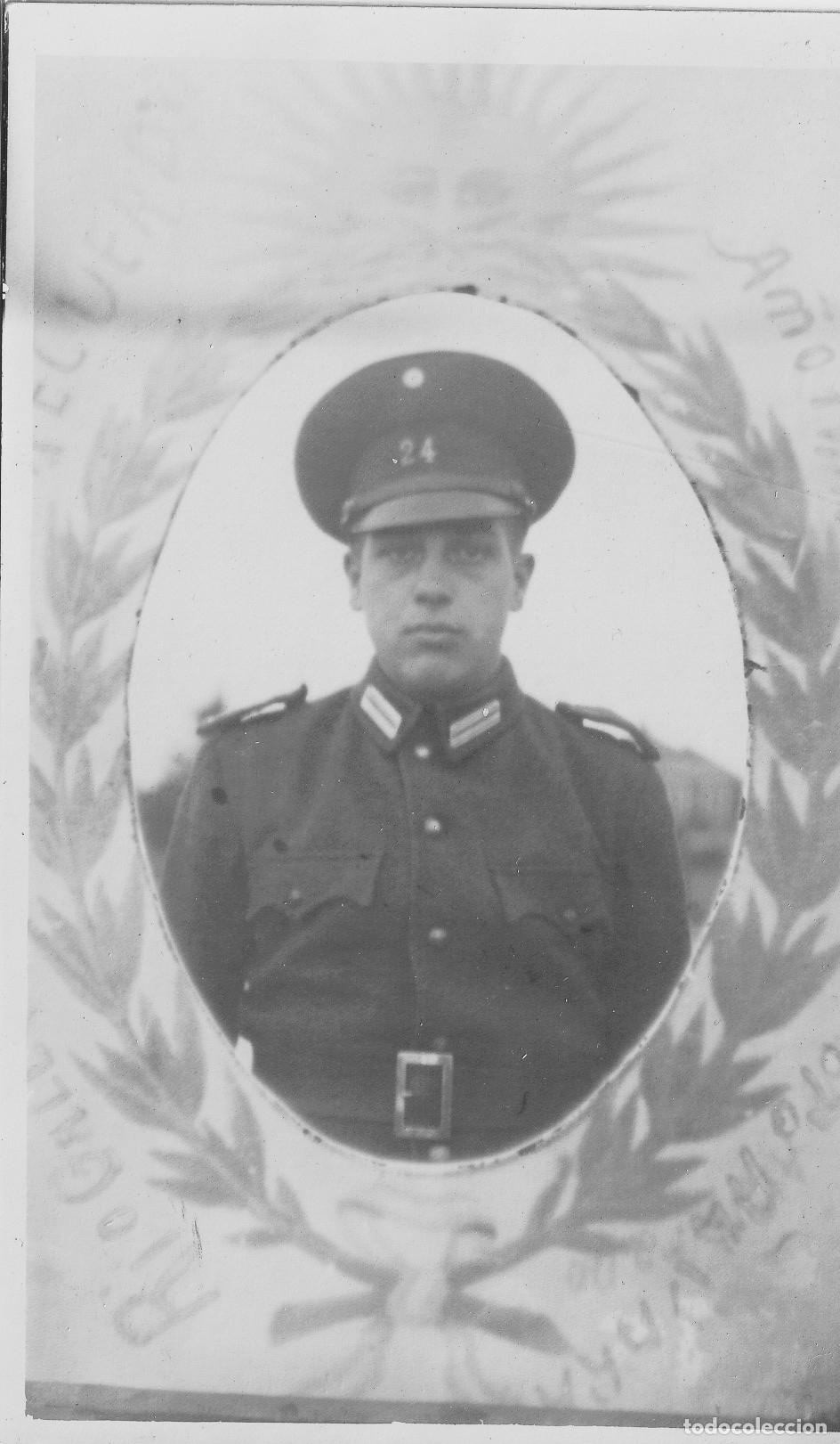 Militaria: Foto tipo postal de soldado argentino con orla patri&oacute;tica, clase 1914 (1935) - CLC