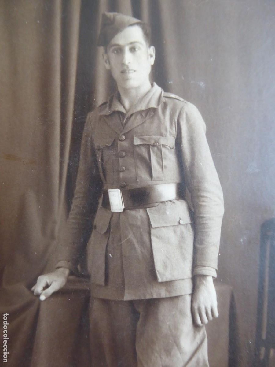 Militaria: Fotograf&iacute;a legionario. 1932