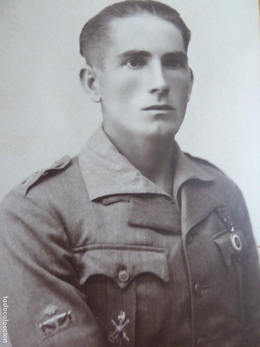 Militaria: Fotograf&iacute;a legionario.