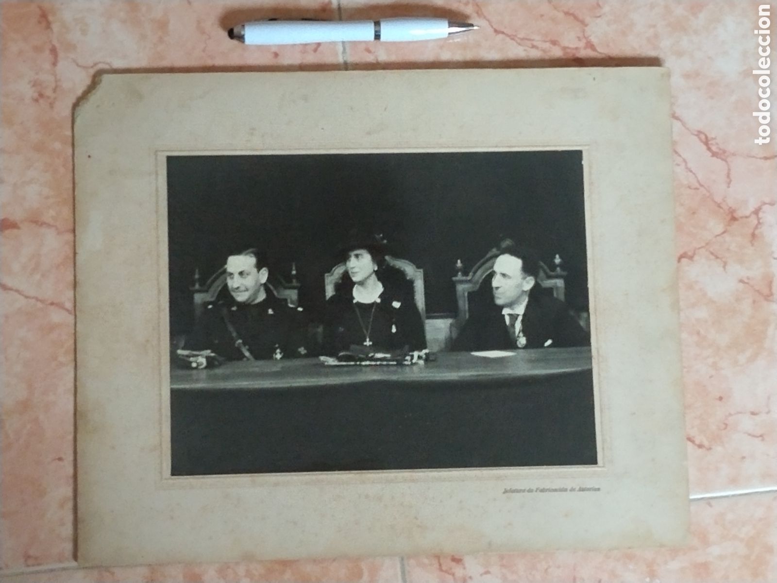 Militaria: Fotograf&iacute;a guerra civil bando nacional Oviedo.Asturias.Carmen Polo.falange.requete.patriotico.milita