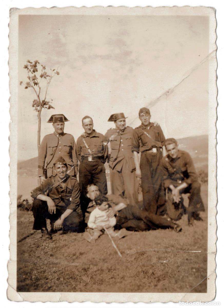 Militaria: Fotograf&iacute;a jefe Falange y Guardia Civil &ndash; Guerra Civil &ndash; Miliciano , Franco