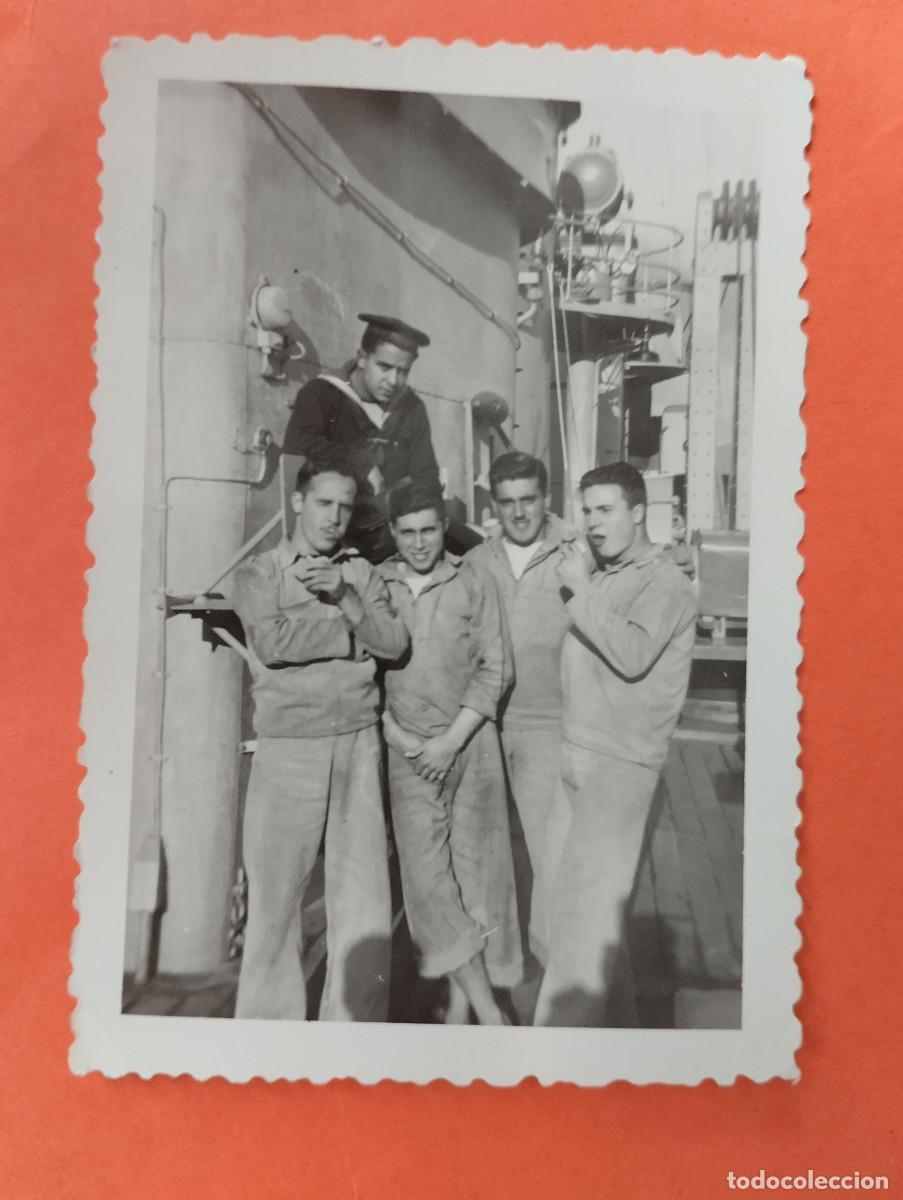 Military Antiques: FOTO MILITARES MARINA CARTAGENA MURCIA. CA&Ntilde;ONERO PIZARRO. BARCO..A&Ntilde;O 1952. 9X6,3CM.
