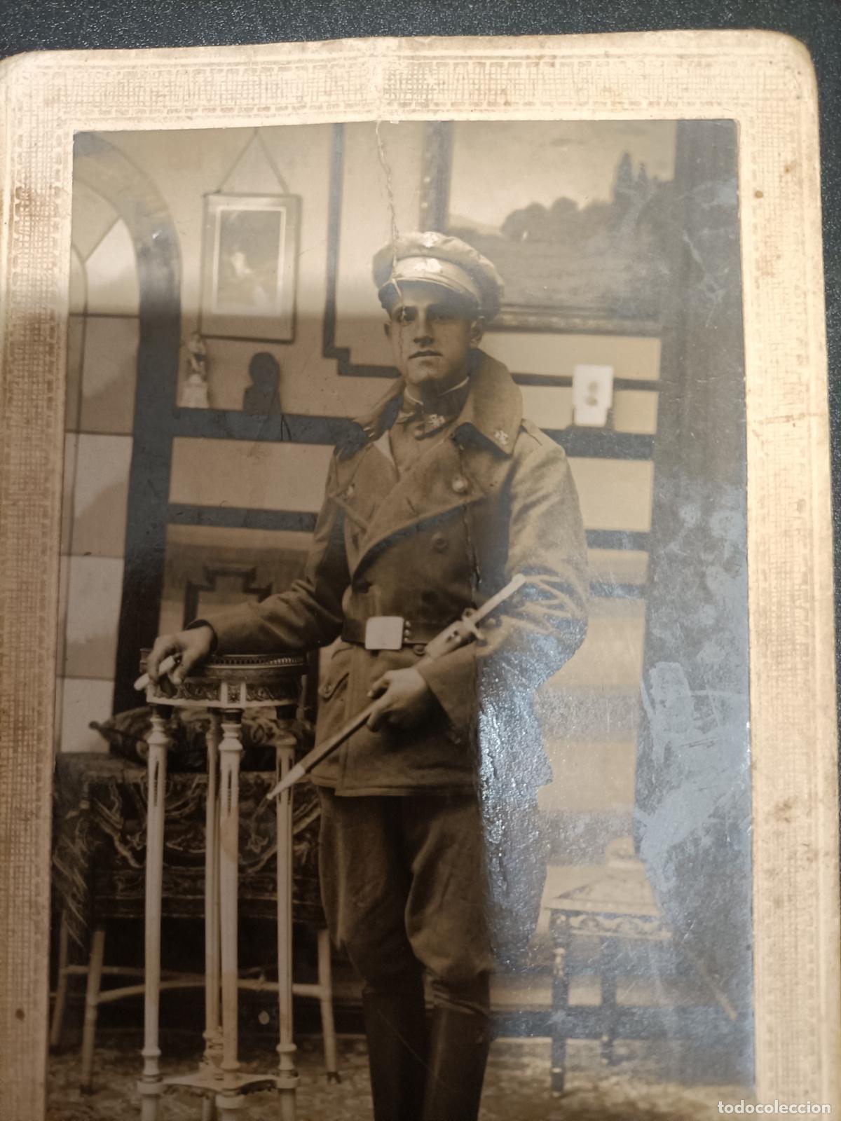 Militaria: FOTOGRAFIA MILITAR SOLDADO DE CABALLERIA CON BAYONETA DE TUBO Y BORAS DE MONTAR
