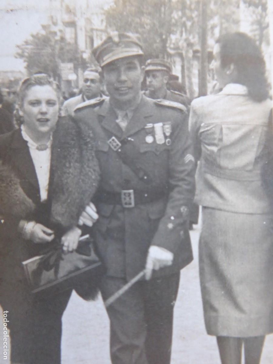 Militaria: Fotograf&iacute;a teniente legionario.