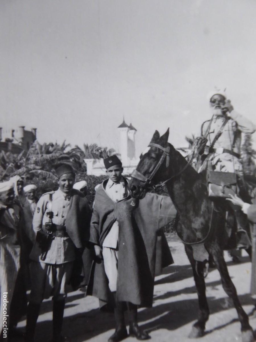 Militaria: Fotograf&iacute;a moros regulares.