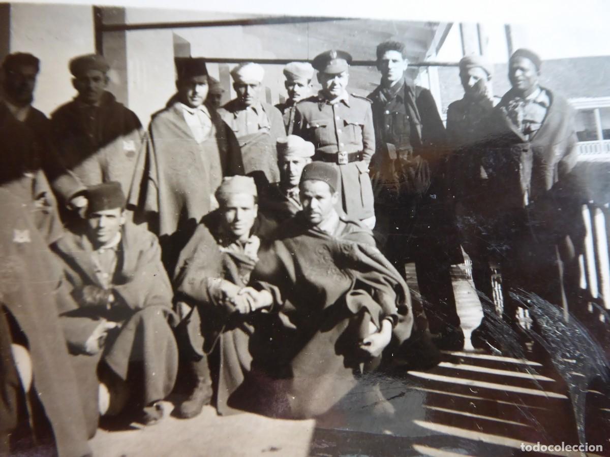 Militaria: Fotograf&iacute;a moros regulares.