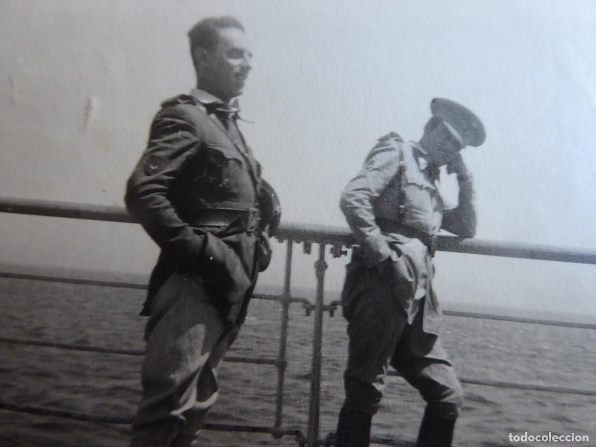 Militaria: Fotograf&iacute;a oficiales regulares. Ceuta 1942
