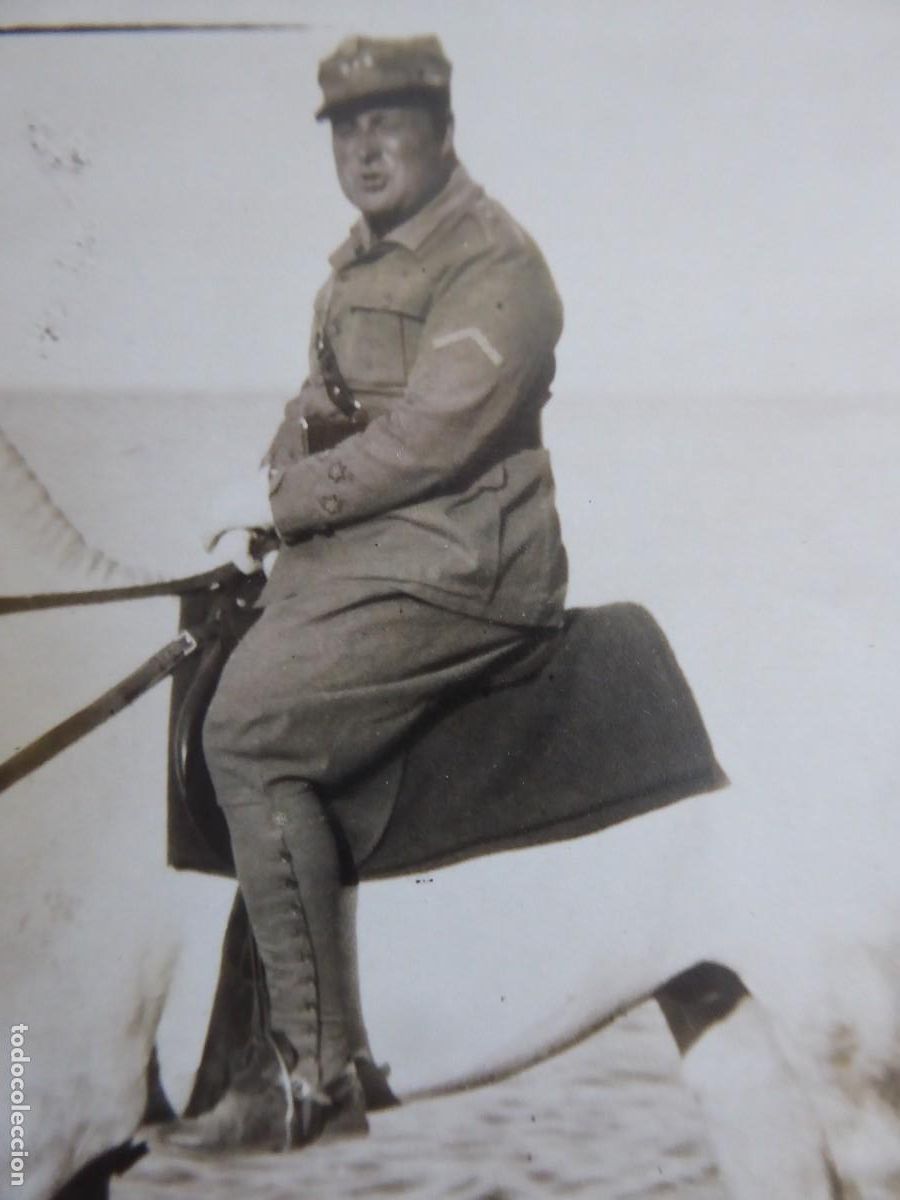 Militaria: Fotograf&iacute;a capit&aacute;n legionario. Guerra de Marruecos