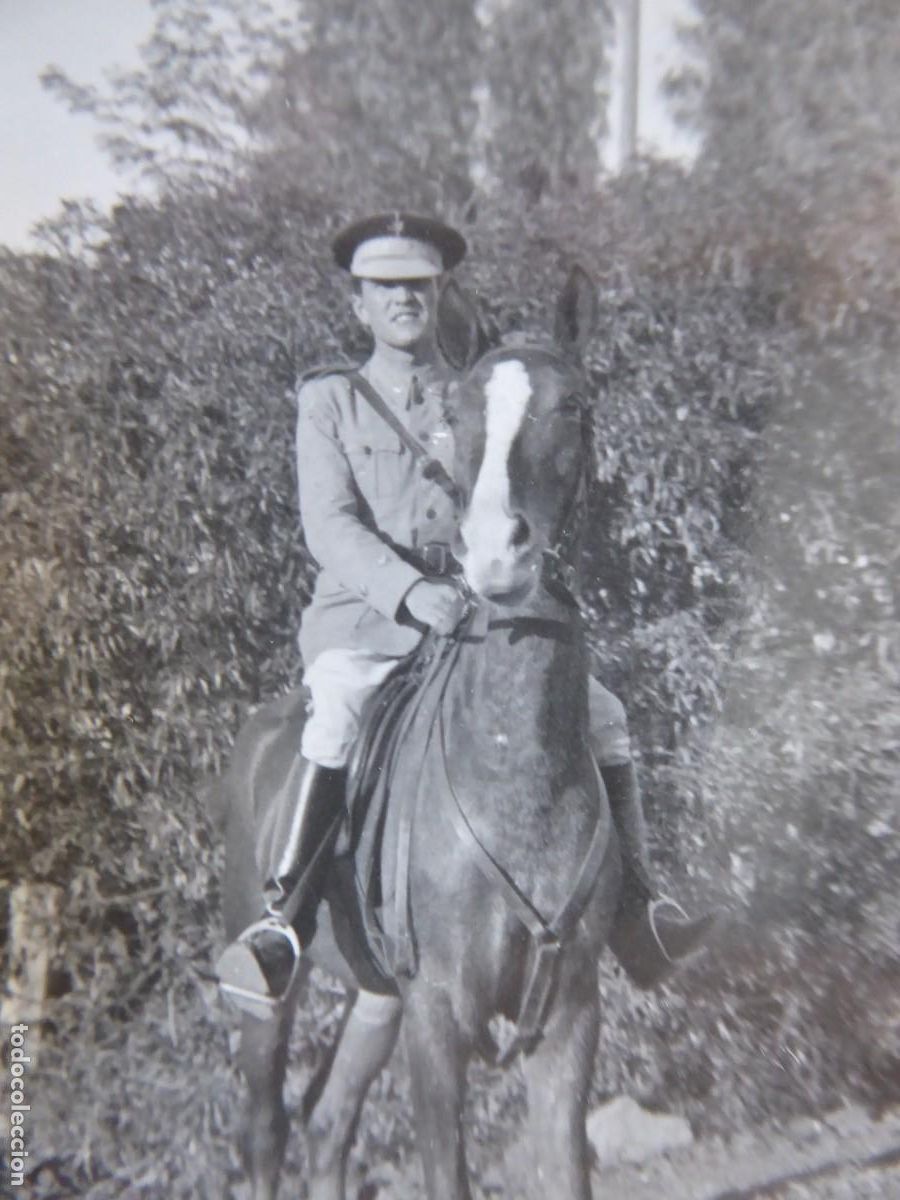 Militaria: Fotograf&iacute;a teniente regulares.
