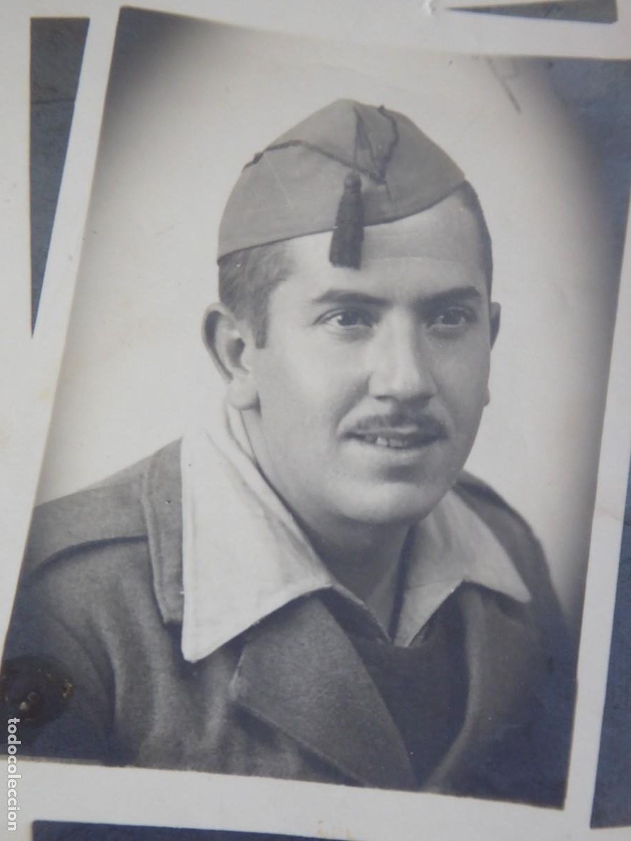 Militaria: Forograf&iacute;a legionario. 1943