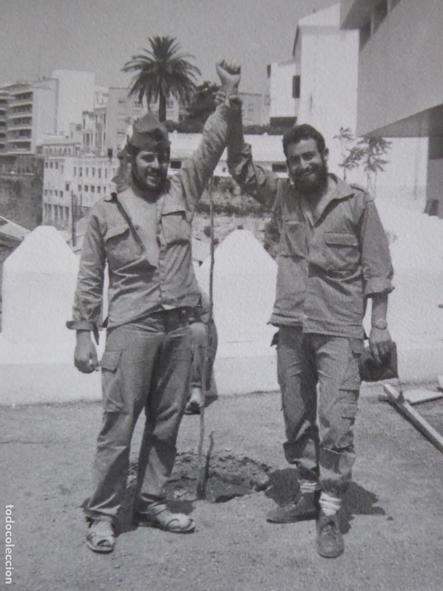 Militaria: Fotograf&iacute;a legionarios.