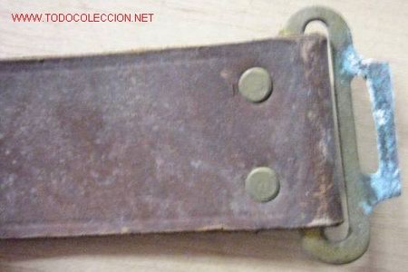Militaria: Correa de cuero marr&oacute;n. - Foto 1