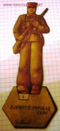 Militaria: Soldados del Ej&eacute;rcito Popular en cart&oacute;n.Tierra. Cabo.