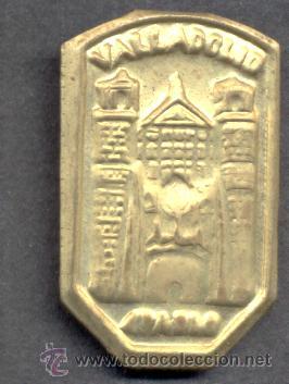 Military Antiques: VALLADOLID EMLEMA AUXILIO SOCIAL