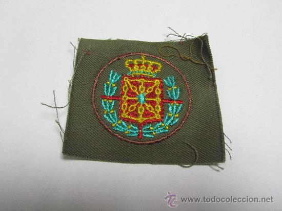 Militaria: PARCHE DEL CUERPO DE EJ&Eacute;RCITO DE NAVARRA GUERRA CIVIL, FONDO VERDE .  ORIGINAL  DE  &Eacute;POCA